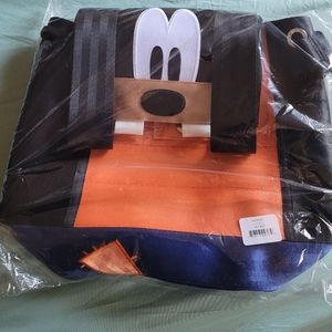 Harveys seatbelt Goofy backpack